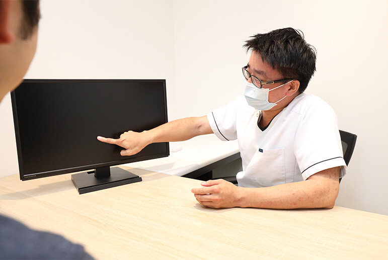 抜歯をできるだけ避ける矯正治療の説明